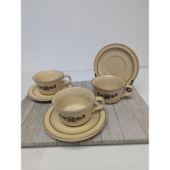 Pfaltzgraff Village Tan Set of 3 Cups and Saucer Plates USA - Picture 1 of 6